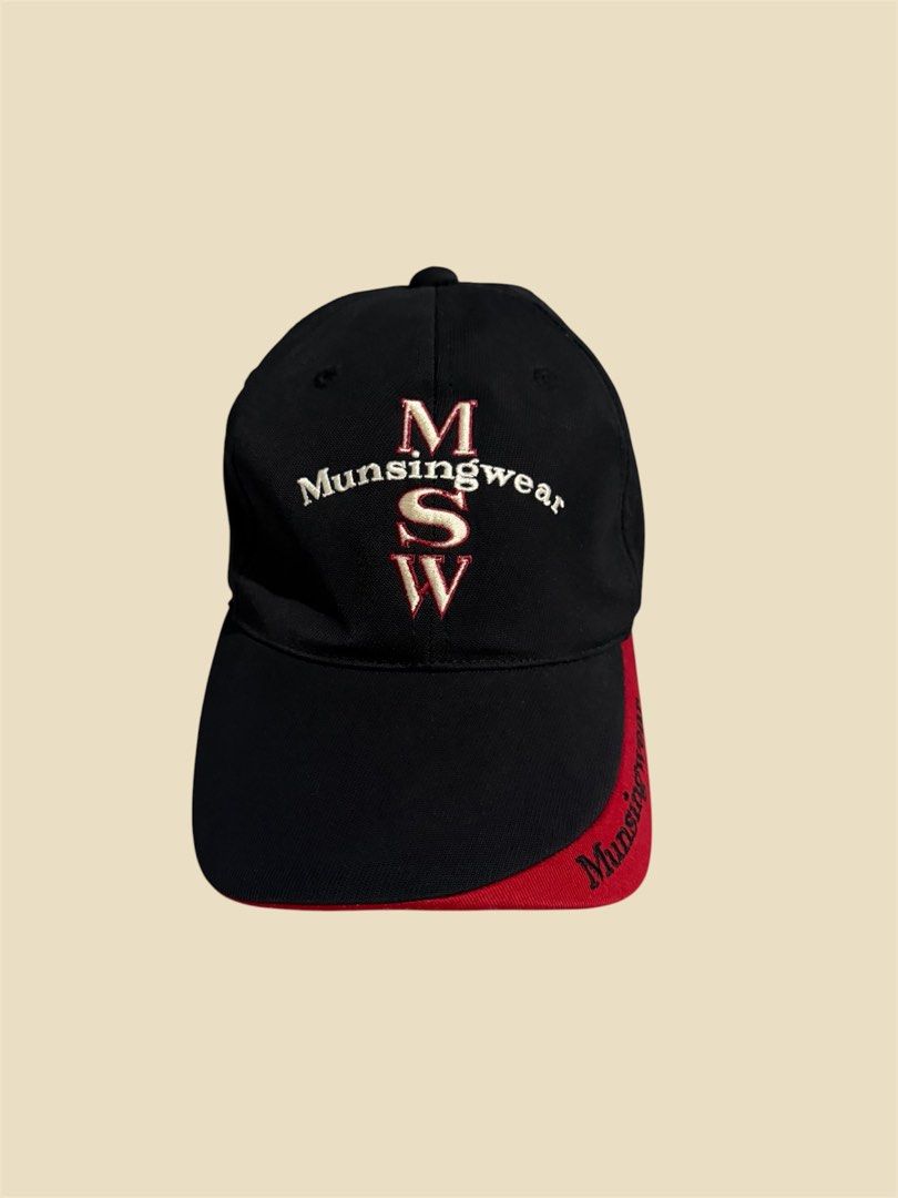 Penguin Munsingwear closed cap (Category: Caps & Hats) located in Las Pinas. Submitted by thrftmnl. (Listing ID 1463660870, Image 1). Description: Penguin Munsingwear closed cap Good as new .
