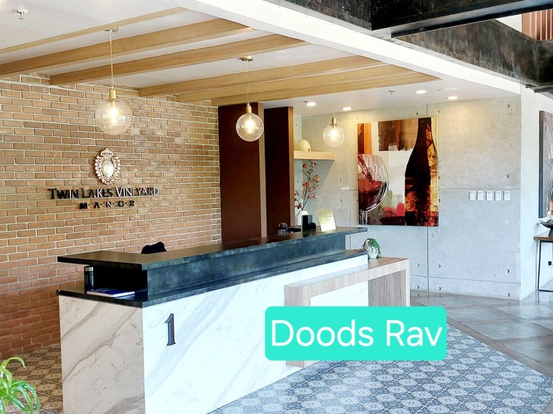 Penthouse 1BR Unit for Sale (Category: Apartments & Condos) located in Manila. Submitted by raved1298 (Listing ID 1463665775, Image 3). Description: Penthouse 1BR Unit at The Manor Twin Lakes for Sale: 55sqms. Has a clear view of Taal from the balcony. Fully paid and all documents are in order. PM me for details. For direct buyers only..