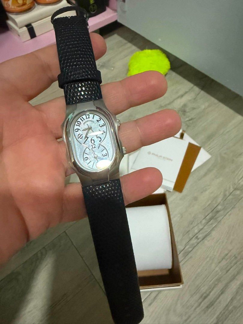 Philip Stein Original Watch (Category: Luxury Watches) located in Tarlac. Submitted by salesalesale01 (Listing ID 1463579854, Image 3). Description: like new original strap is the red one! .