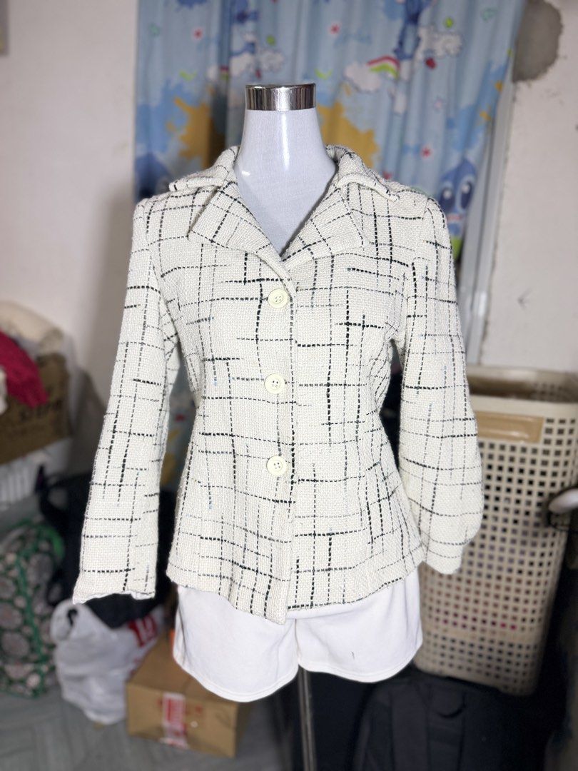 Pink Drawstring Hooded Jacket with Pockets (Category: Coats, Jackets and Outerwear) located in Caloocan City. Submitted by miyshoppe (Listing ID 1463635683, Image 2). Description: ALL ITEMS ARE FOR SALE SOME FROM JAPAN PRICE STARTS @100 Please screenshot your item, will reply for the size, price, mop and delivery.