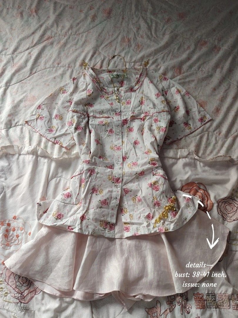 pink floral soft top 🪷 (Category: Others Tops) located in Hermosa. Submitted by lcvelycath (Listing ID 1463615452, Image 2). Description: size: m-semi xl mine: ₱139 (each) bid: ₱+10 lock: ₱339 (shipped) EOB: monday—september 28 (the seller is on vacation 😘) °. thrifted, pre-loved, or brand new but ready to wear (some aren't bcs i don't have the time to wash them, very sorryy :<) colors may vary due to lightning & quality 𐙚 °. check details bef