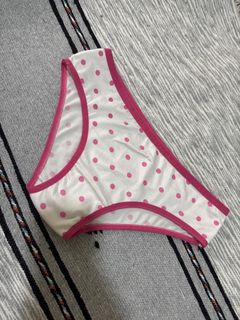 (Category: ) located in . Submitted by aphrodite_athena (Listing ID 1463633175, Image 1). Description: .