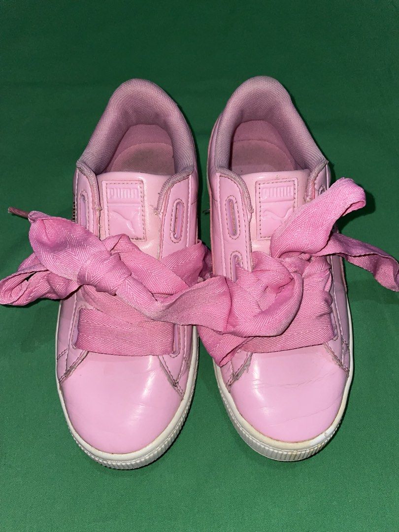 Pink Puma Basket Sneakers (Category: Sneakers) located in Manila. Submitted by uiiauiiauiauiiaui (Listing ID 1463578781, Image 3). Description: — pink puma good for kids and adults also — size: 2.5 UK / 3.5 US / 21.5 CM — used!! there’s some creases which is very normal — need to be washed/cleaned pa price is still negotiable.