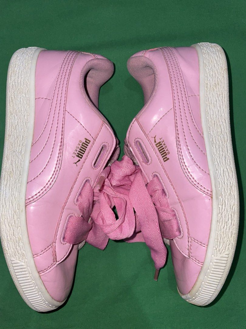 Pink Puma Basket Sneakers (Category: Sneakers) located in Manila. Submitted by uiiauiiauiauiiaui (Listing ID 1463578781, Image 1). Description: — pink puma good for kids and adults also — size: 2.5 UK / 3.5 US / 21.5 CM — used!! there’s some creases which is very normal — need to be washed/cleaned pa price is still negotiable.