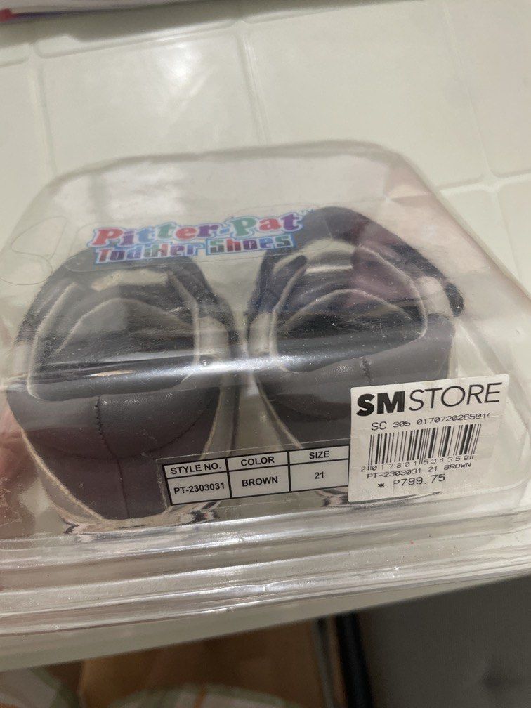 PitterPat Toddler Shoes Brown Size 21 (Category: Babies & Kids Fashion) located in Quezon City. Submitted by sanri23 (Listing ID 1463573533, Image 2). Description: - Brand: PitterPat - Color: Brown - Size: 21 - Style Number: PT-2303031 - Purchased from: SM Store - Original Price: P799.75 - Condition: Brand new, still in original packaging.