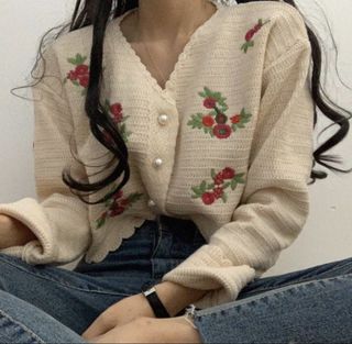(Category: ) located in . Submitted by nizascloset (Listing ID 1463688220, Image 1). Description: .