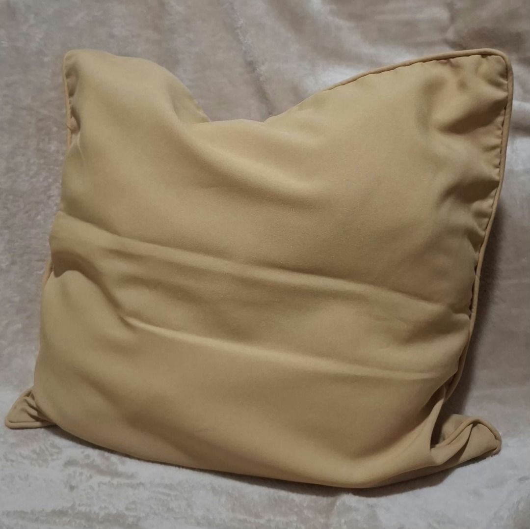 Pre-owned Homemade Cushion Covers – 2 pcs mustard (Category: Cushions & Throws) located in Quezon City. Submitted by m_decluttering_sale (Listing ID 1463661590, Image 1). Description: Pre-owned Homemade Cushion Covers – 2 pcs Size: 46 × 46 cm Color: Mustard Good pre-owned condition ₱150 for 2 pcs Cover only. Pillow inserts not included..