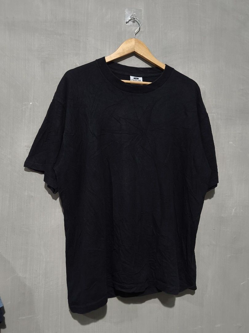 PRO CLUB (Category: Tshirts & Polo Shirts ) located in Pandi. Submitted by rhaine.2zz (Listing ID 1463705792, Image 1). Description: PRO CLUB HEAVYWEIGHT SHIRT EXCELLENT CONDITION NO ISSUE NEED WASH ONLY 24/27 XL ON TAG BOXY FITTED 9/10 COLOR RATE OR BETTER 📩📩📩.