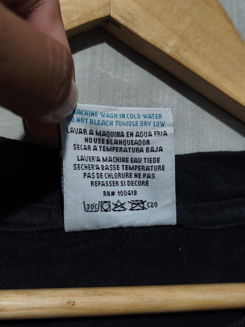 PRO CLUB (Category: Tshirts & Polo Shirts ) located in Pandi. Submitted by rhaine.2zz (Listing ID 1463705792, Image 3). Description: PRO CLUB HEAVYWEIGHT SHIRT EXCELLENT CONDITION NO ISSUE NEED WASH ONLY 24/27 XL ON TAG BOXY FITTED 9/10 COLOR RATE OR BETTER 📩📩📩.