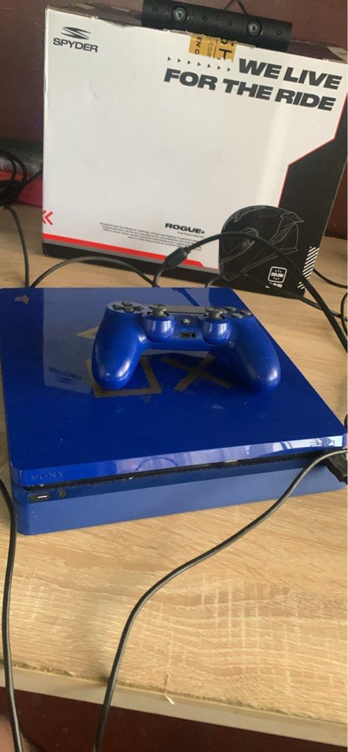 Ps4 - PSVR bundle (Category: Everything Else Others) located in Davao. Submitted by heracle (Listing ID 1463669596, Image 2). Description: For sale Ps4 slim Issue : exterior scratches, r1 and r2 button not working Psvr Issue : need lens cleaning only.