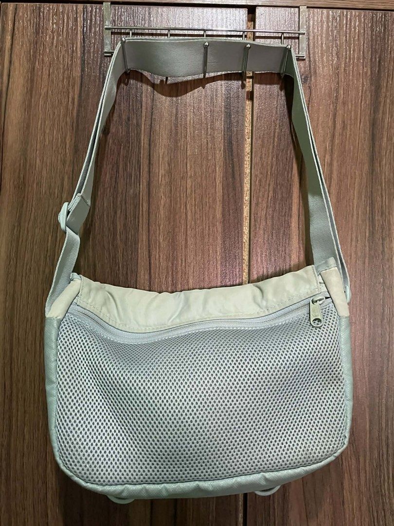 PUMA and ADIDAS bags (Category: Cross-body Bags) located in Muntinlupa City. Submitted by jani9 (Listing ID 1463574146, Image 3). Description: Selling these branded Puma and Adidas bags for ₱450/each. - Bought 3 years ago - Need wash - Haven’t used for over a year now.