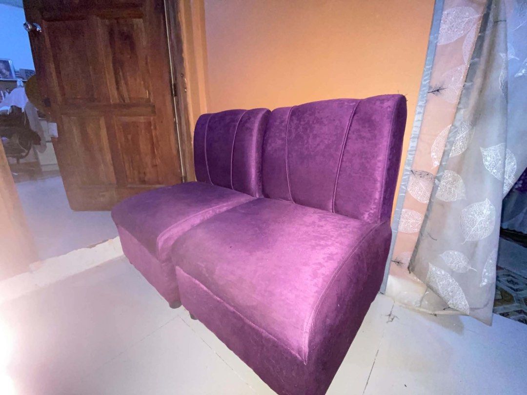 Purple Velvet 2-Seater Sofa with Cushions (Category: Sofas) located in Santa Rosa. Submitted by hermititis00 (Listing ID 1463703021, Image 3). Description: - Purple velvet sofa - Ideal for small living rooms or apartments - Comes with 4 matching throw pillows - No hidden issue Rfs: hindi kasya sa nilipatang apartment, need to buy a new one .