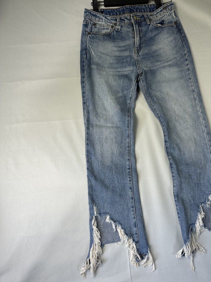 R13 Kick Fit Long Flared Torn Pants (Category: Jeans) located in Cabanglasan. Submitted by thefashiongarage.co (Listing ID 1463621432, Image 2). Description: Title - R13 Model/Name - Kick Fit Long Size on Tag - 26 Conditiion - Excellent Condition with no major issue Dimension (WxLxH) - 14x36 Inches Category- Casual/Y2K Fitting - Flared/Boot Cut Made in - Italy Material - Denim cotton Color - Wash Blue Design - Torn Year - Inclusion - None Note - 