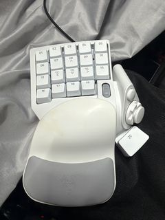 （分類：）位於 。 由 eden7777 提交（商品編號 1443410749，圖片 1）。簡介： 。