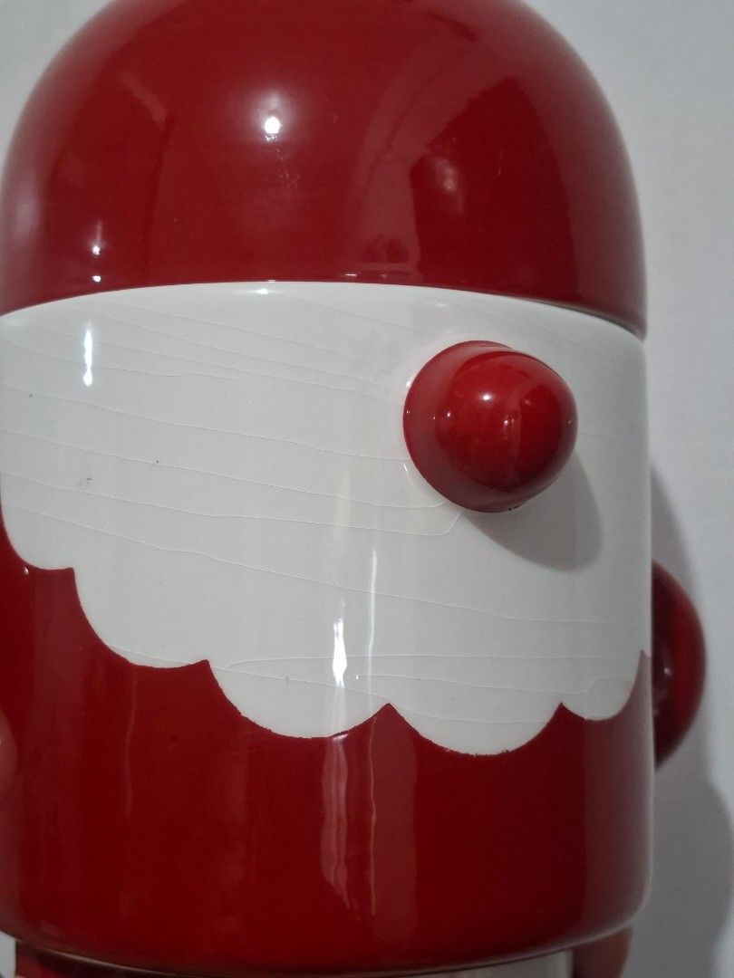 Red and White Ceramic Santa Claus Cookie Jar (Category: Vases & Decorative Bowls) located in Cavite. Submitted by eunha.fnds (Listing ID 1463586976, Image 2). Description: ISSUE CRAZING BUT USABLE NO COD j&t / lalamove pick up gcash / bank .