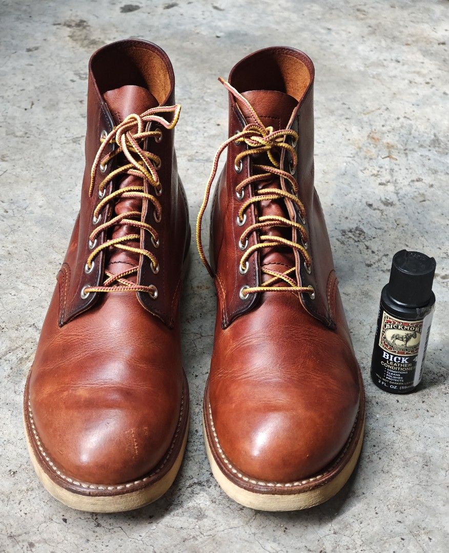 Red Wing 9111 Copper Rough and Tough (Category: Boots) located in Quezon City. Submitted by naj.gnabiuq (Listing ID 1463700602, Image 1). Description: Selling a pair of Red Wing 9111 Heritage boots. Copper Rough and Tough leather. Classic work boot style. Laced up with yellow and red laces. Soles look good. Some minor scuffs on the leather from normal wear. Still plenty of life left in these. well used no issue refer to photos.