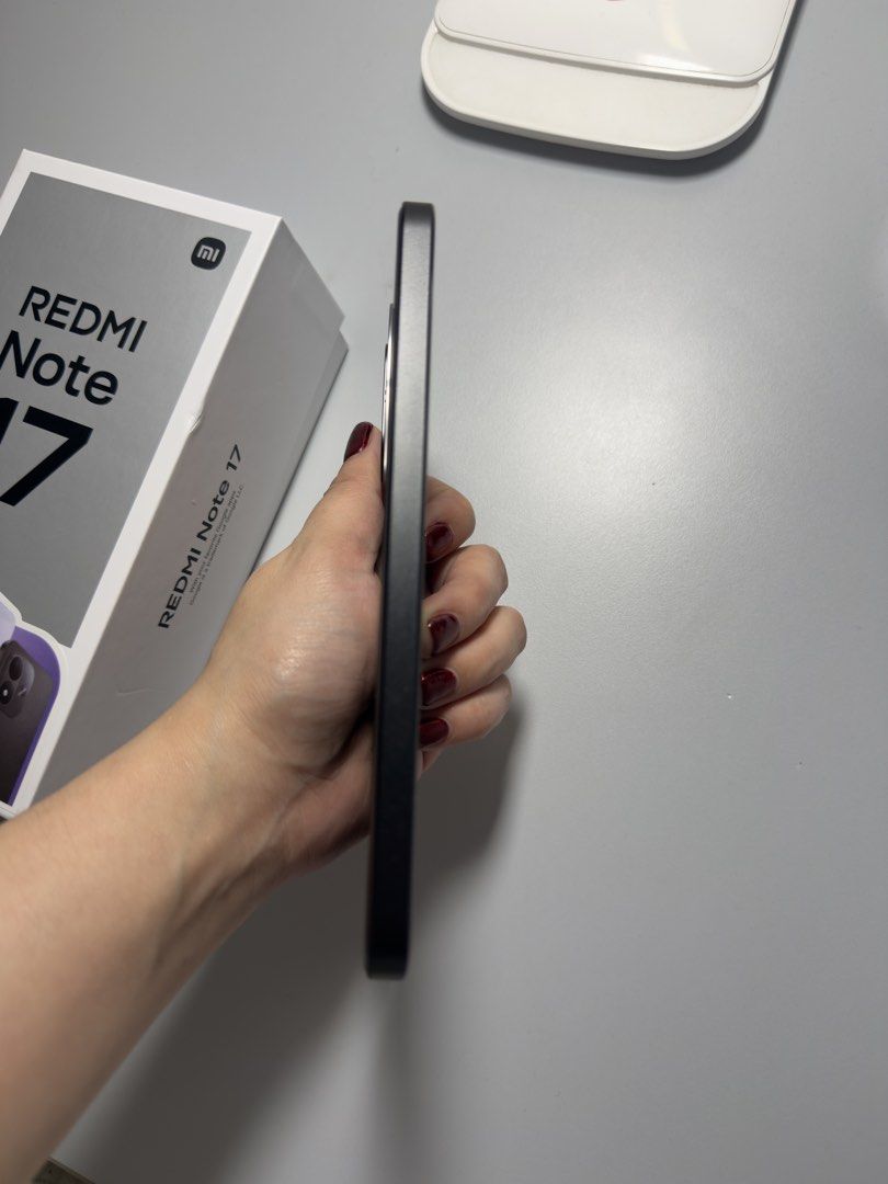 Redmi Note 17 (Category: Xiaomi) located in Manila. Submitted by alendlr (Listing ID 1463631354, Image 3). Description: Brandnew. Used for unboxing only. Inclusions: Charger Phone case.