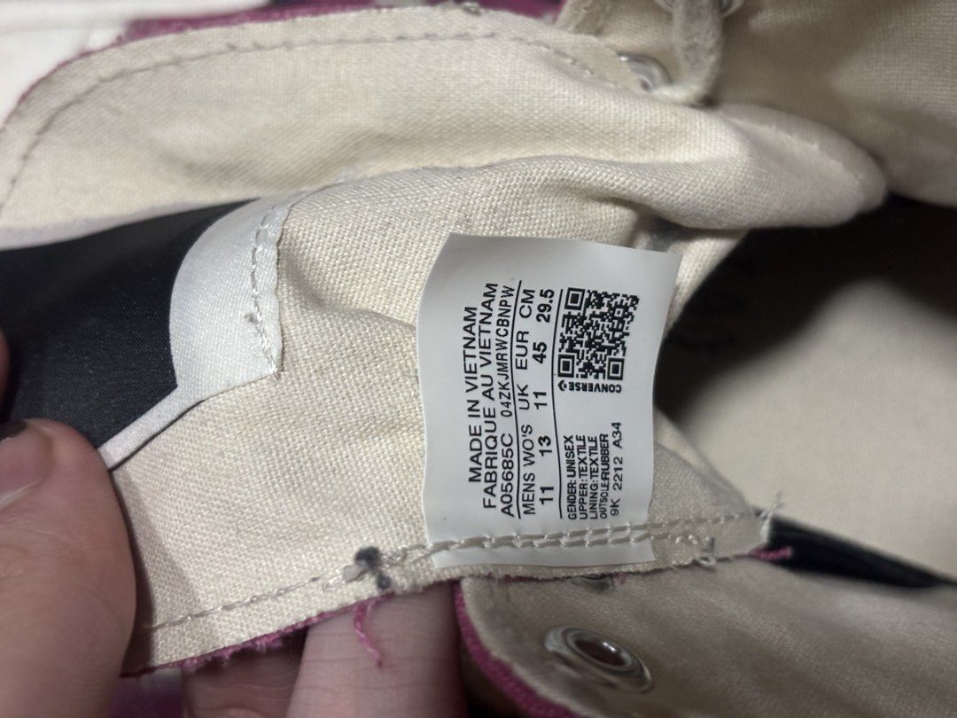Rick Owens Converse drkshdw PINK size 11 (Category: Casual Shoes) located in San Juan City. Submitted by venturea (Listing ID 1463602272, Image 3). Description: very good condition, just needs a cleaning imo DM for more details or pics Size 11 Price is Nego.