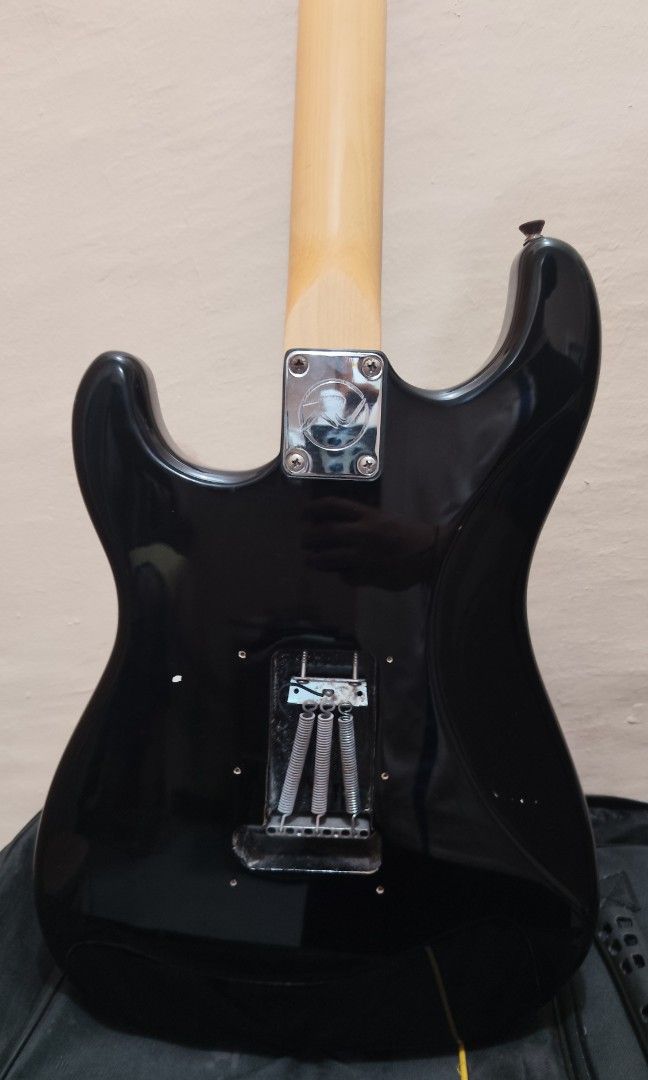 RJ STRAT HSS FOR SALE RUSH (Category: Musical Instruments) located in Caloocan City. Submitted by davidcasti10189 (Listing ID 1463589849, Image 3). Description: RUSH!✨FS✨: RJ guitars HSS stratocaster black and white 🎸 makati area. Working all wiring and pickups. Issues: missing fret nut and minimal scratches (unnoticeable) w/padded bag🎒 Reason for selling: tambak na kasi and barely used. 3,400 (negotiable) Dm for more info..