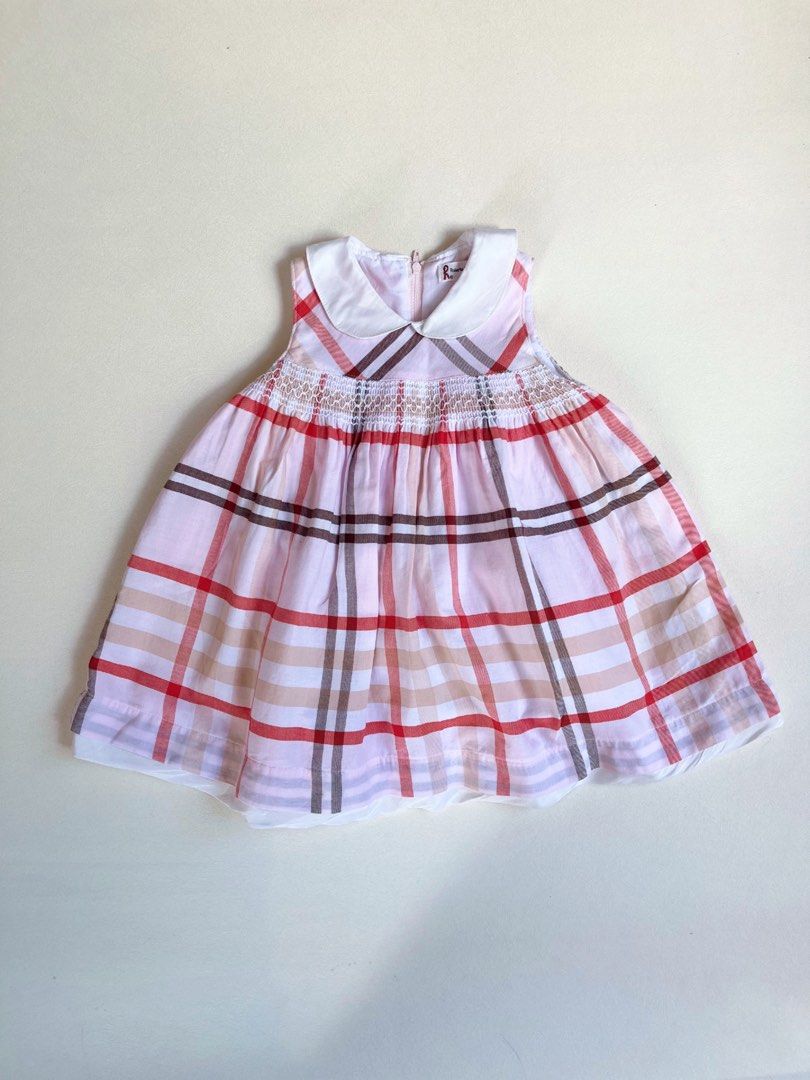 Roberta di Camerino 🇮🇹 Dress/Top (Category: Babies & Kids Fashion) located in Bayombong. Submitted by whimsystuff (Listing ID 1463625457, Image 1). Description: Roberta di Camerino 🇮🇹 Italian luxury brand 12-18 m as dress upto 3Y as top Good as new.