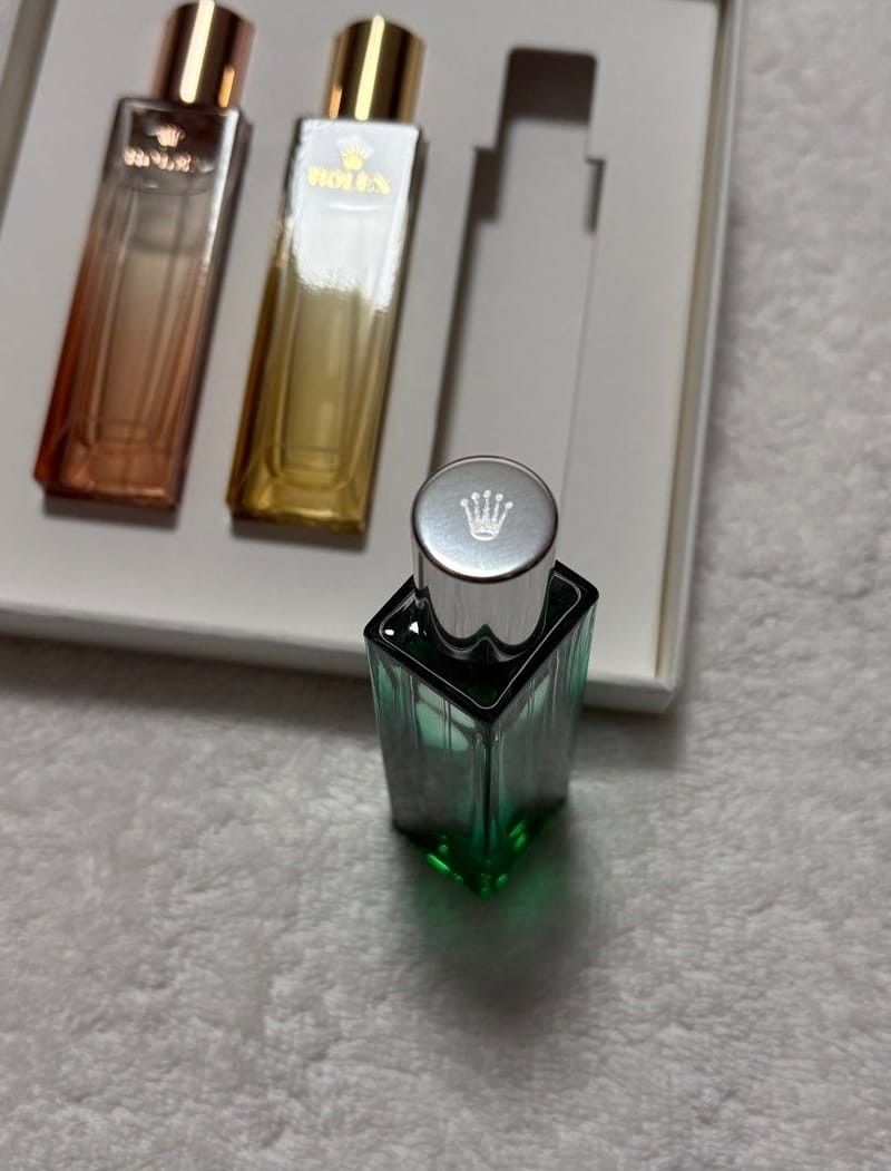 Rolex Gold Essence Eau de Parfum Trio Set (Category: Fragrance & Deodorants) located in Manila. Submitted by trplxn (Listing ID 1463572280, Image 2). Description: For Sale!!! Elevate your scent game with this stunning Rolex fragrance trio! What’s Included: - 1 Rose Gold-toned Bottle - 1 Gold-toned Bottle - 1 Emerald Green-toned Bottle All bottles feature the iconic Rolex crown logo Premium, white box included.