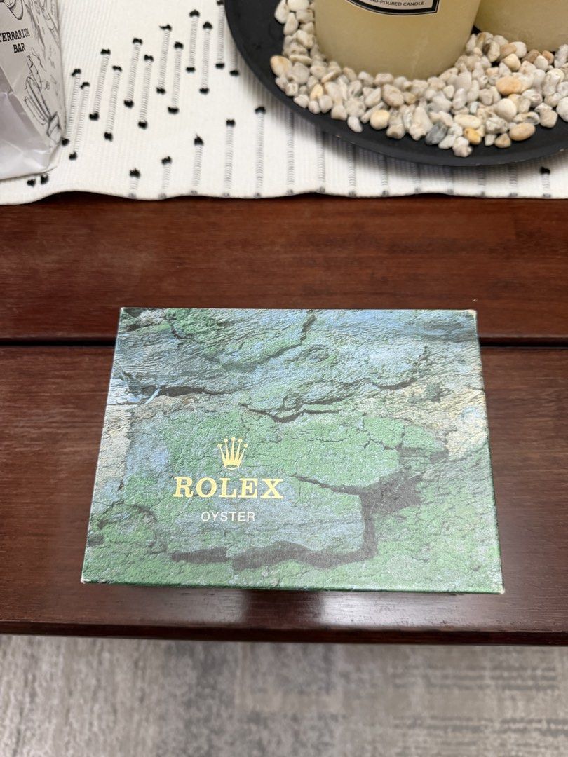 Rolex Submariner No Date 14060M (Category: Luxury Watches) located in Makati City. Submitted by jktheexplorer (Listing ID 1463631217, Image 1). Description: Full set Rolex Submariner No Date 14060M.