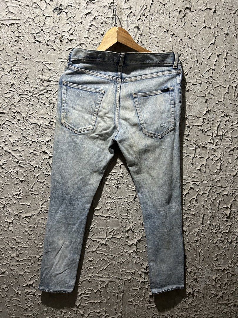 saint laurent hedi slimane skinny jean (Category: Jeans) located in Naga. Submitted by babyneptune (Listing ID 1463691069, Image 2). Description: verrygood condition size 29 .