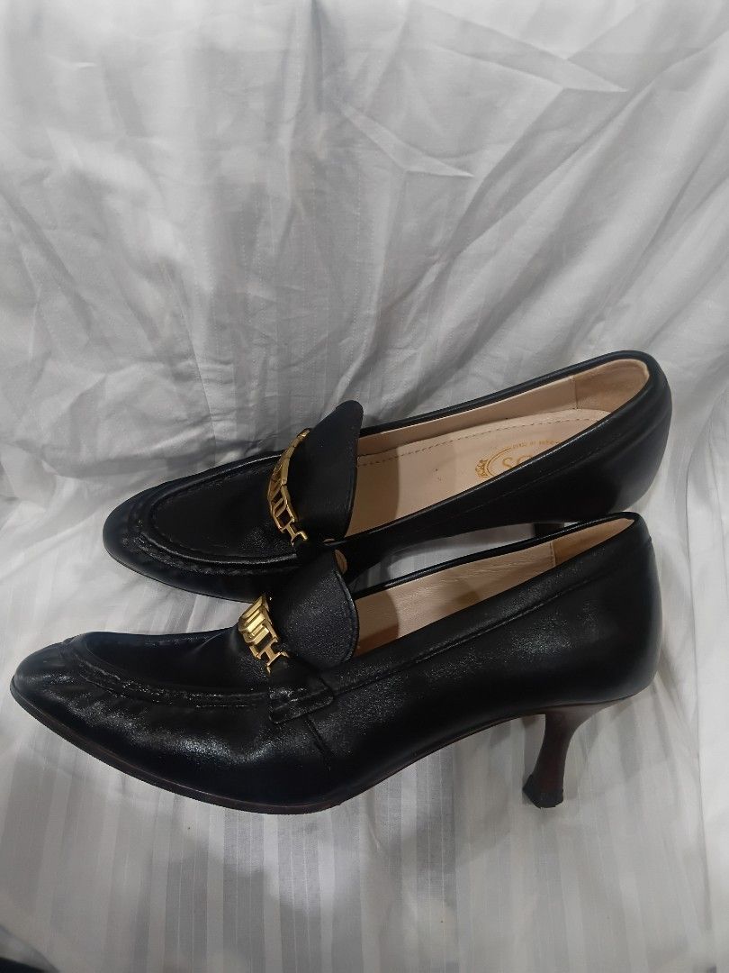 Sale!!°TodsSale (Category: Loafers) located in Subic. Submitted by AnythingBrandedby_May (Listing ID 1463603520, Image 3). Description: Tods Sale!!!.