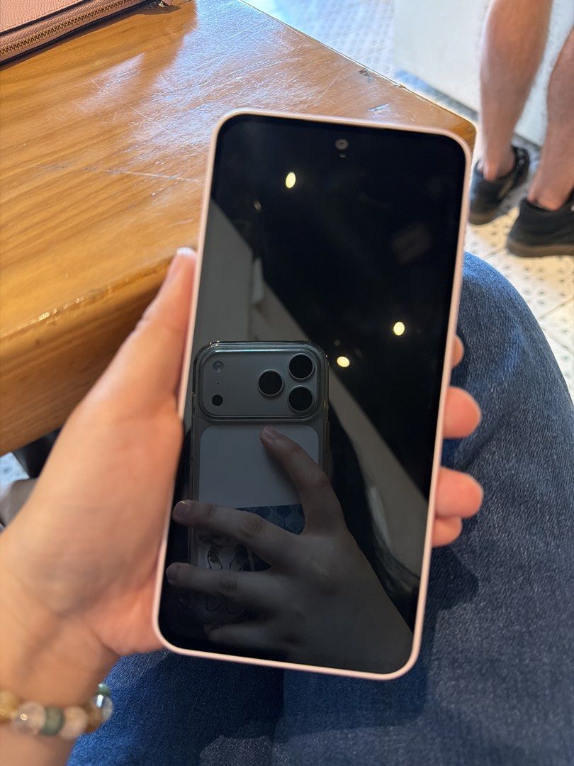 Samsung A27 5G 128 GB (Category: Samsung) located in Manila. Submitted by littlepuffyyyyy (Listing ID 1463560294, Image 2). Description: Original Price 25k + Selling for 20k negotiable Comes with Box, Charger adaptor and cord Will send more pics if needed Please search Samsung Store for Specs and Features RFS: Originally to be used for work, however I found a new replacement. .