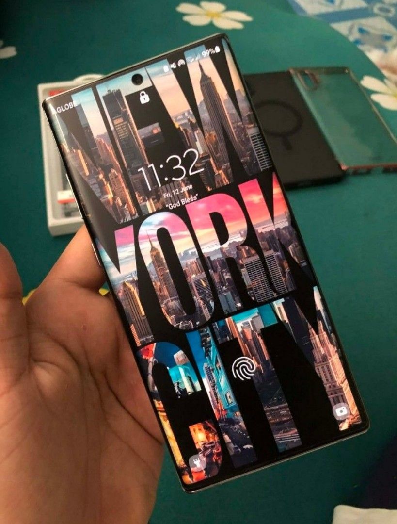 Samsung Note 10+ ⬇️ (Category: Samsung) located in Naic. Submitted by warmflower.09bd07 (Listing ID 1463710454, Image 1). Description: FOR SALE OR SWAP. . -SAMSUNG NOTE 10+ (12GB/256GB) -NTC APPROVED. -ROOTED NA RIN. -OPENLINE ANYSIM AY WORKING. -COLOR: AURA GLOW. -SPEN IS WORKING EXCEPT SA AIR ACTION D NAGANA. -INCLUDE 6 CASE YUNG DALAWA D NAPICTURAN. -INCLUDE CARBON STICKERS AND SCREEN PROTECTOR. -ISSUE:MILD AMOLED BURN COMMON SA MGA NOTE SERIE