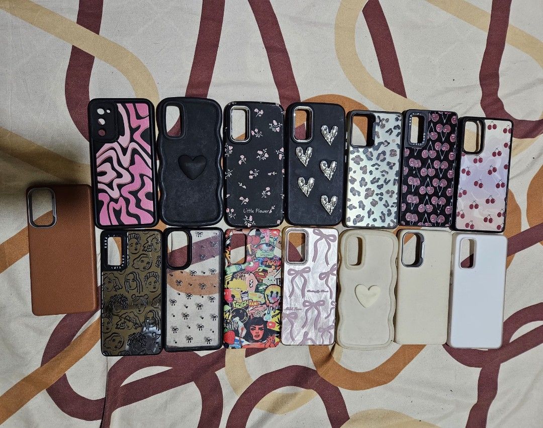 SAMSUNG S20 FE CASES (Category: Cases & Sleeves) located in Malabon City. Submitted by aykssss1804 (Listing ID 1463675018, Image 1). Description: - Cases designed for Samsung S20 FE. - Wide range of designs including wavy patterns, floral prints, leopard spots, cherry patterns, artistic graphics, and minimalist styles with bows and hearts. - Offers protection and style for your device. - Variety of colors and finishes available..