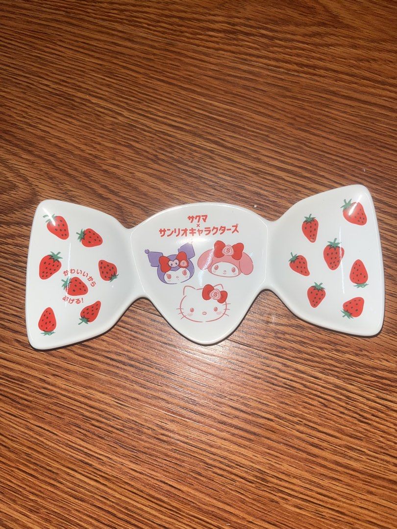 Sanrio Characters Saucer (Category: Other Kitchenware & Tableware) located in Quezon City. Submitted by micopioken (Listing ID 1463578239, Image 1). Description: Japan Item.