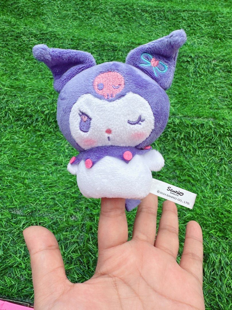 Sanrio Kuromi Finger Puppet (Category: Plushies & Soft Toys) located in Manila. Submitted by ronoarabbit.ph (Listing ID 1463575363, Image 2). Description: - Kuji item - Color: Purple and white with pink accents - Features original Sanrio tag - Small size, ideal for bag charms or keychains - Perfect gift for any Sanrio enthusiast 📌Payment First Policy, NO COD 📌 First to pay, no long reservations 📍Loc: Manila .