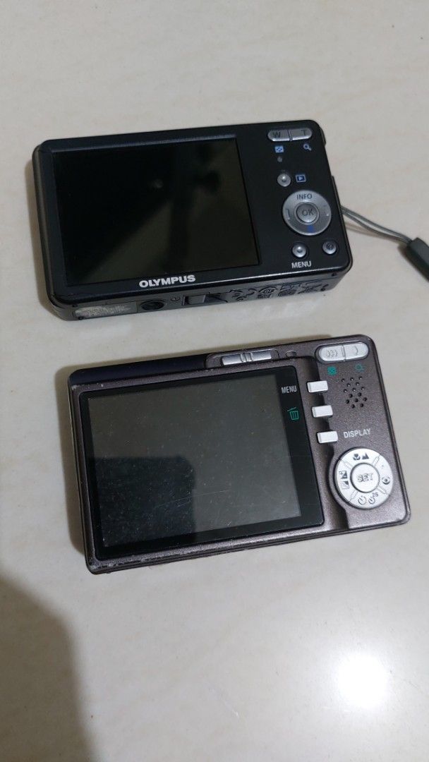 Sanyo & Olympus Digital Cameras - 7.0MP & 4x Wide (Category: Cameras) located in Quezon City. Submitted by christopher.torio18 (Listing ID 1463695151, Image 3). Description: Sanyo & Olympus Digital Camera Untested no battery take all for 950.
