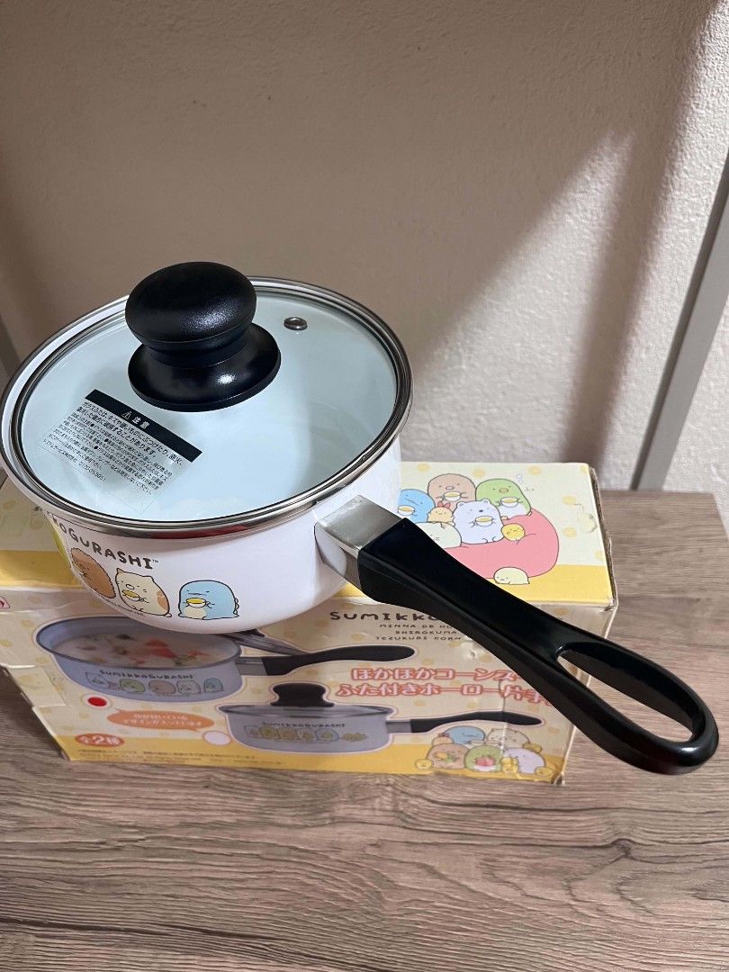 saucepan sumikkogurashi (Category: Cookware & Accessories) located in Abucay. Submitted by garuj (Listing ID 1463692364, Image 3). Description: san-x Sumikko Gurashi saucepan 1100 ml unused.