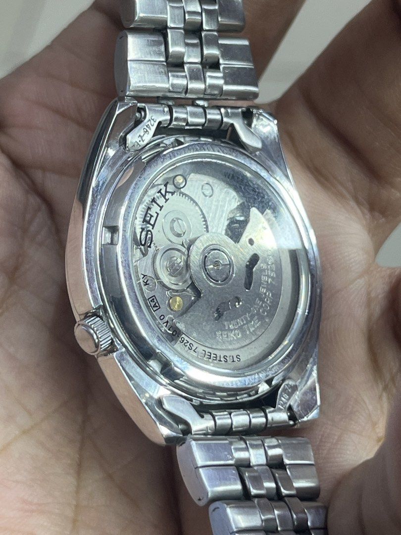 Seiko 5 (Category: Men's Watches) located in San Juan City. Submitted by cal.28horologe (Listing ID 1463620306, Image 3). Description: Seiko 5 Quick details: Movement type : Automatic 38mm case diameter Excellent running condition Everything is working including: Time adjustment Date adjustment Price : ₱3,500php Inclusions: Unit and replacement Box. Location San Juan Greenhills. .