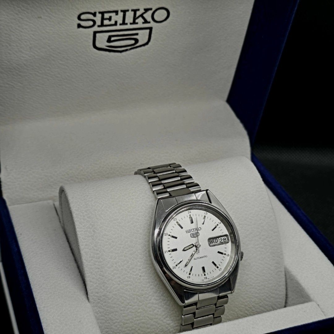 Seiko 5 Railway 7s26 (Category: Men's Watches) located in Cebu City. Submitted by morentimepiece (Listing ID 1463606054, Image 1). Description: WATCH DETAILS: • Model: Seiko Railway 7s26 • Size: 36mm • Movement: Automatic • Display: Day and Date • Close Back • Seiko Replacement Box WHAT'S INCLUDED: ✅ Newly Serviced ✅ Newly Polished ✅ 14-Day Machine Warranty ✅ Money-Back Guarantee if proven fake ✅ Price is negotiable for serious buyers ✅ Meet-up i