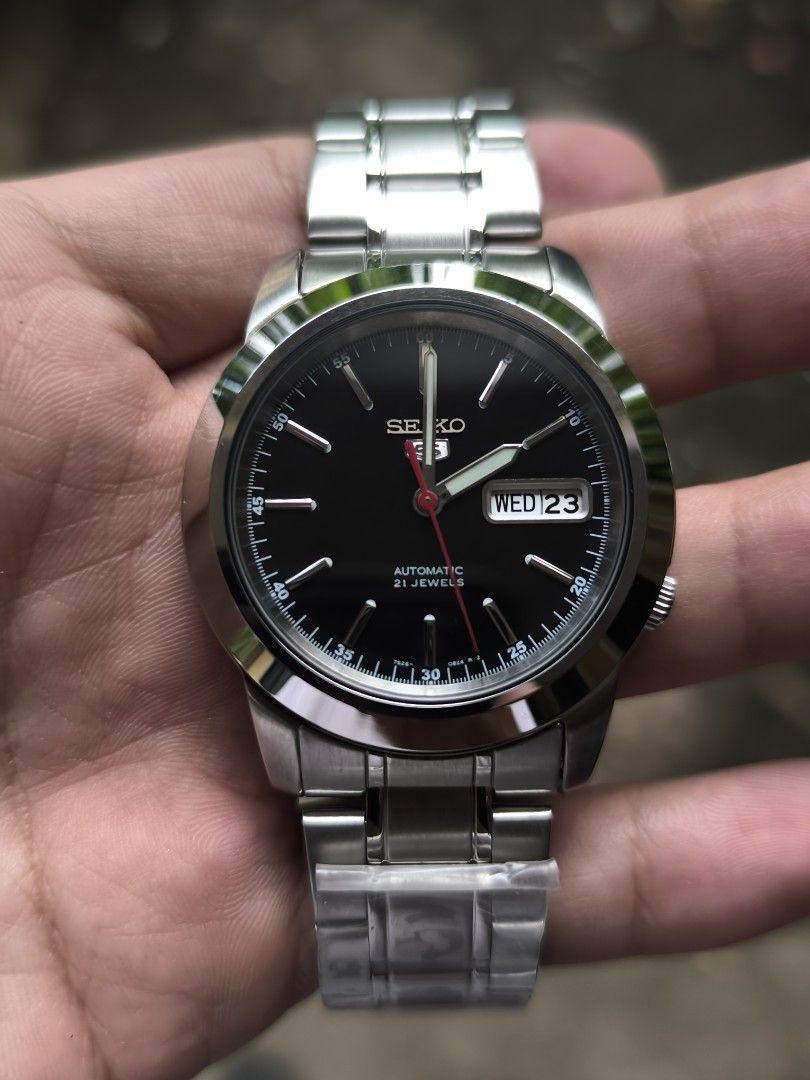 SEIKO 5 SNKE53K1 (Category: Men's Watches) located in Iriga City. Submitted by chris569 (Listing ID 1463669505, Image 2). Description: FOR SALE ❗❗ unworn/unused Seiko 5 SNKE53K1 black dial watch all original parts 7s26 automatic movement 38mm case diameter sticker still intact with tag, rep box and papers bag only PRICE: 5200 watch has some minor cosmetic scratches due to handling or shipping, not from actual wear. Open for nationwide shipping vi