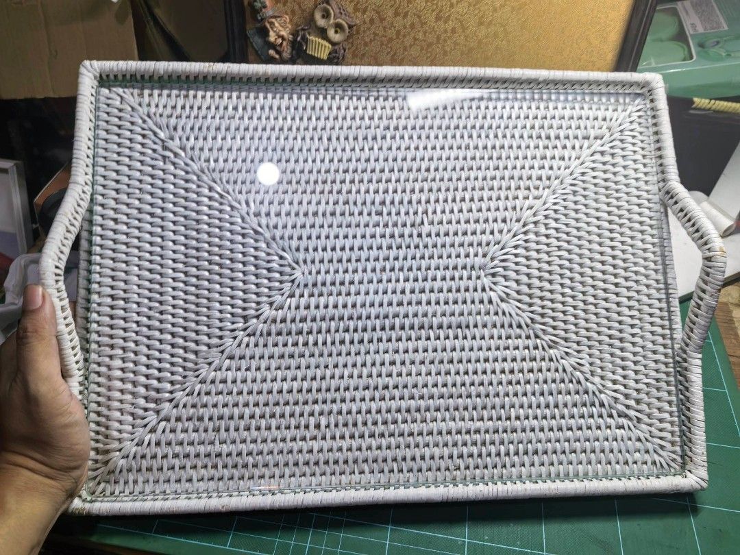 Serving Tray - Weaved Native Material with Tempered Glass (Category: Other Kitchenware & Tableware) located in Cebu City. Submitted by dudes_villanueva (Listing ID 1463604062, Image 1). Description: Serving Tray - Weaved Native Material with Tempered Glass 📌 In excellent condition. L16.5xW12 in.