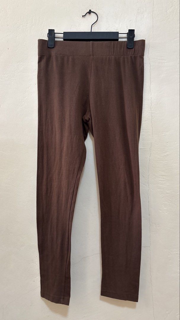 SHEIN Brown Leggings Size M (Category: Activewear) located in Santa Cruz. Submitted by homedecluttersale (Listing ID 1463639895, Image 1). Description: • Fits medium to large • In excellent condition 🚚 Shipping via J&T only 📦 Shipping fee to be shouldered by buyer 💳 Mode of payment: GCash 📍 Santa Cruz, Laguna.
