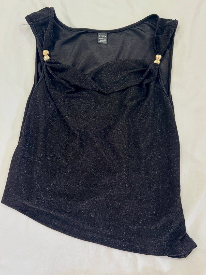 Shein Cowl Neck Sparkly Top (Category: Sleeveless) located in Macabebe. Submitted by virgoluxe.co (Listing ID 1463629704, Image 2). Description: Shein Cowl Neck Sparkly Top, Sleeveless Slim-Fit Ring Large on tag can fit small to large ₱199.