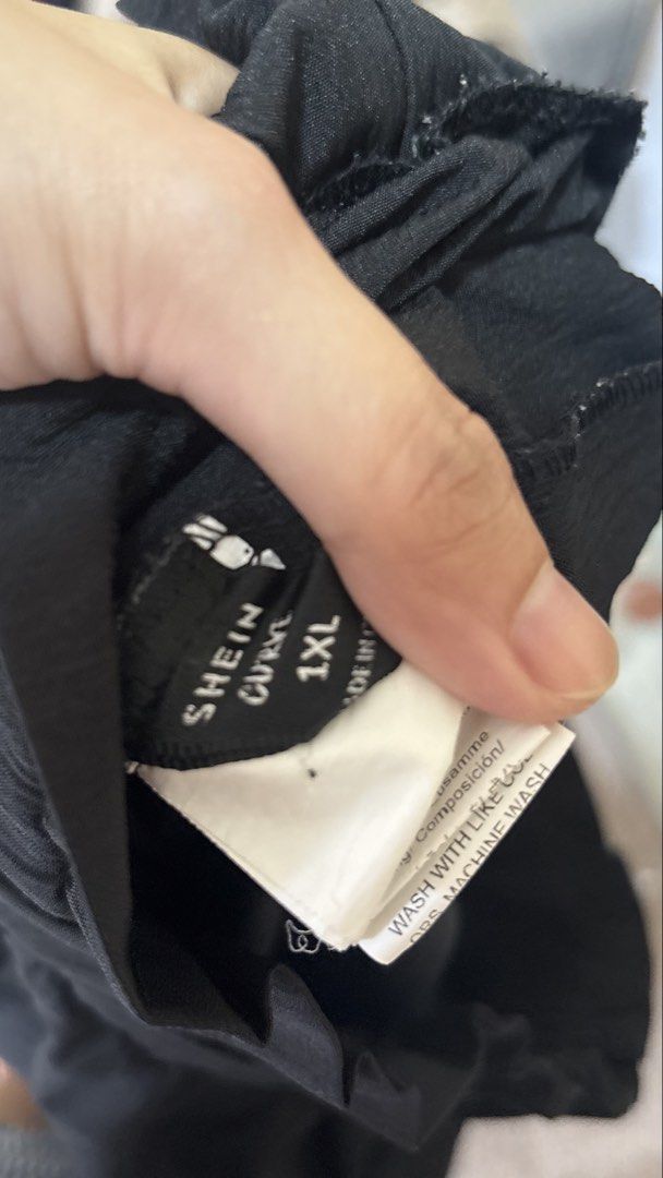 SHEIN Culotte Pants Black Size 1XL (Category: Skirts) located in Santa Cruz. Submitted by homedecluttersale (Listing ID 1463643436, Image 2). Description: • Bought in Shein • Fits large to XXL • In excellent condition 🚚 Shipping via J&T only 📦 Shipping fee to be shouldered by buyer 💳 Mode of payment: GCash 📍 Santa Cruz, Laguna.