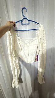 (Category: ) located in . Submitted by nizascloset (Listing ID 1463680955, Image 1). Description: .