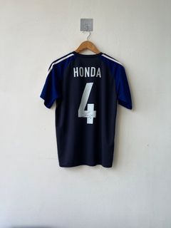 (Category: ) located in . Submitted by sundayfootballshirts (Listing ID 1463605119, Image 1). Description: .