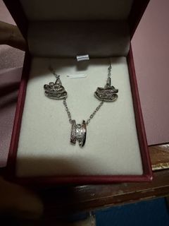 (Category: ) located in . Submitted by aprilluxcloset0812 (Listing ID 1463737788, Image 1). Description: .