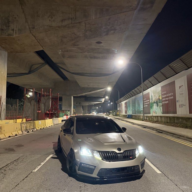 SKODA Octavia 2.0 TSI RS 245 (A) (Category: Used Cars) located in Singapore. Submitted by cleanicdetailing (Listing ID 1463557537, Image 1). Description: Matte champagne gold wrapped with SONAX Coating in 2026 IE carbon fibre air intake Upgraded Secretflow Intercooler Millteck legal exhaust Upgraded Hpfp Is38 turbo stage 3 tuned in 2026 Stock downpipe Hardrace front tower bar Upgraded aluminium oil sump Racing line oil cap 18” te37 with pirelli p
