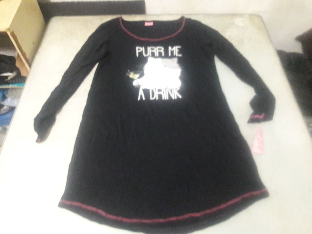 Sleepwear US BNEWTAG (Cat Design) (Category: Undergarments & Loungewear) located in Los Banos. Submitted by mania-62906 (Listing ID 1463590637, Image 2). Description: BNewtag. US Medium.Black.
