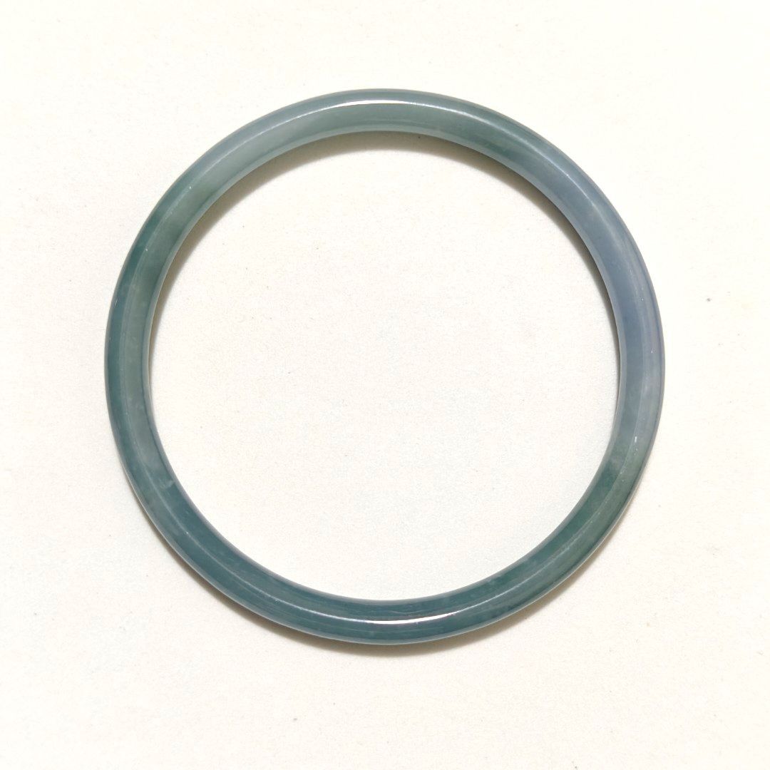 Slim Bluewater Guatemala Jade Bangle Jadeite 60.7mm Dingdang (Category: Bracelets) located in Makati City. Submitted by lily.lala (Listing ID 1463665914, Image 3). Description: Slim Bluewater Guatemala Jade Bangle Jadeite 60.7mm Dingdang - unused personal collection Payment: gcash/bank Delivery: lalamove/grab/lbc Rfs: downsizing.