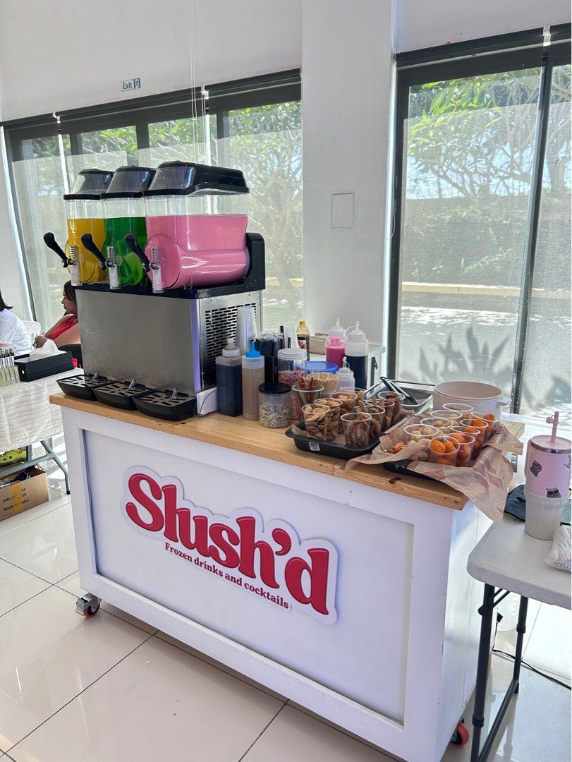 Slush Frozen Drinks and Cocktails Machine (Category: Juicers, Blenders & Grinders) located in Santa Rosa. Submitted by rei.accessories (Listing ID 1463653828, Image 1). Description: - Features three tanks for multiple flavor options. - Perfect for parties, gatherings, and any celebration. -Used for 3 months only.