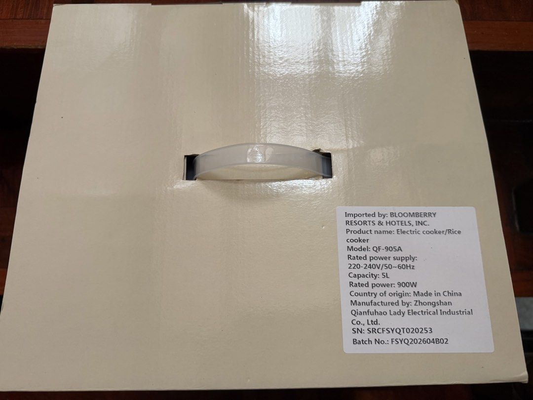 Smart Rice Cooker (Category: Cookware & Accessories) located in Bacoor. Submitted by swiftbird-8163bf (Listing ID 1463590236, Image 2). Description: .